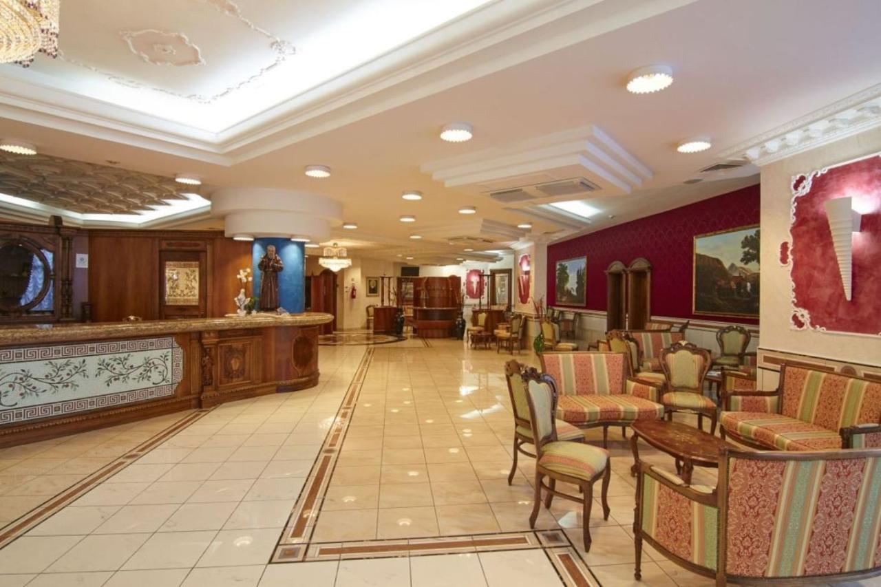 San Giovanni Rotondo Palace - Alihotels Exterior foto